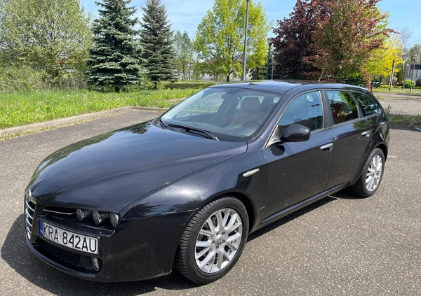 Alfa Romeo 159 cena 10000 przebieg: 285000, rok produkcji 2007 z Biskupiec małe 277